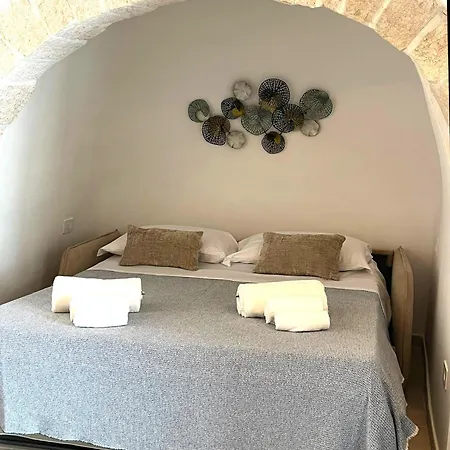 Mason & Stone * Alberobello